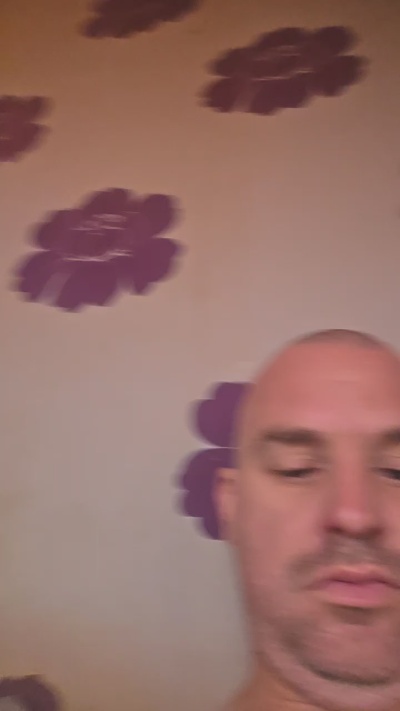adavid30 live cam on Cam4