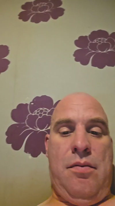 adavid30 live cam on Cam4