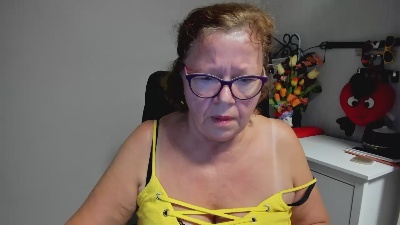 adele69sexy live cam on Cam4