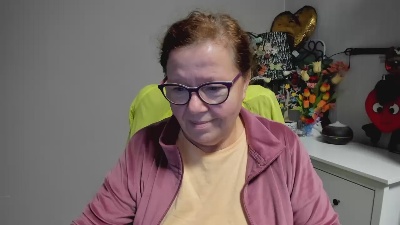 adele69sexy live cam on Cam4