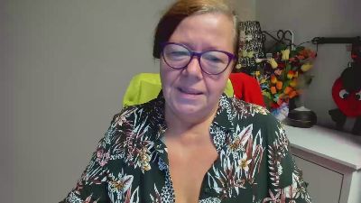 adele69sexy live cam on Cam4