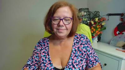 adele69sexy live cam on Cam4