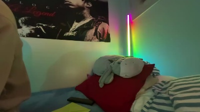 adickshot live cam on Cam4