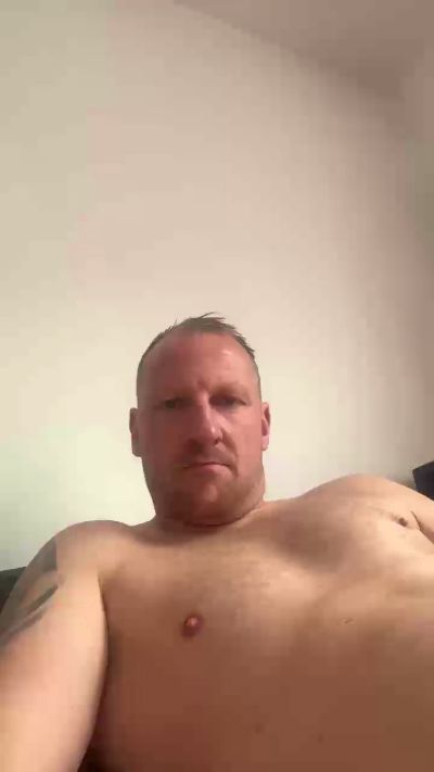 adig12001 live cam on Cam4