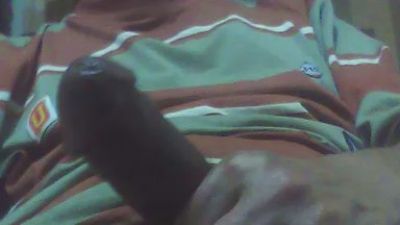 adoush8588 live cam on Cam4