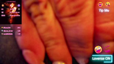 adrhiiana_ live cam on Cam4