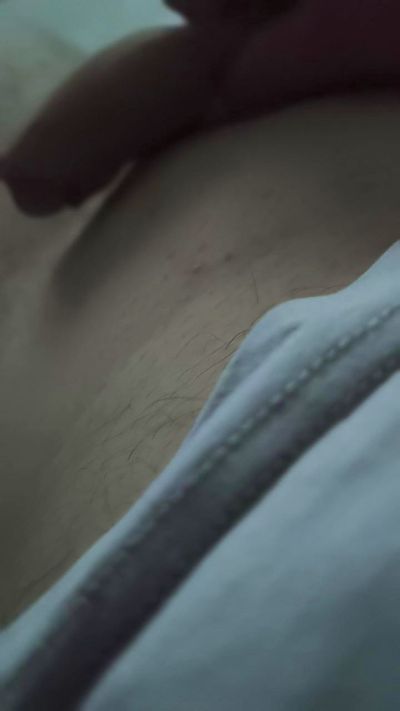 adri0004 live cam on Cam4