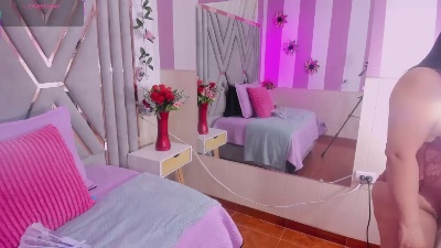 adri_rivera live cam on Cam4