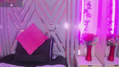adri_rivera live cam on Cam4
