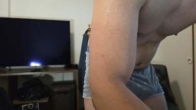 adrian28x live cam on Cam4