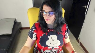 adriana71 live cam on Cam4