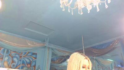adrianna_fox live cam on Cam4