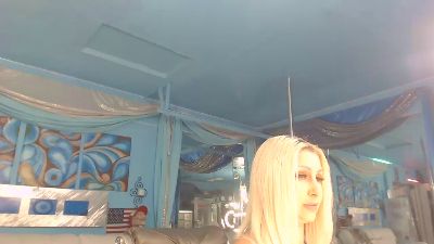 adrianna_fox live cam on Cam4