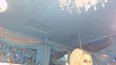 adrianna_fox live cam on Cam4