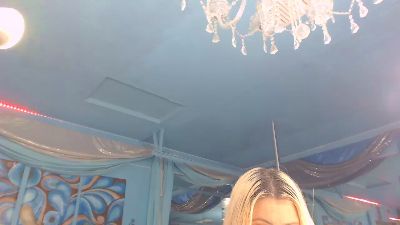 adrianna_fox live cam on Cam4