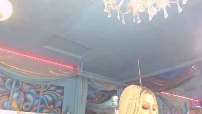 adrianna_fox live cam on Cam4