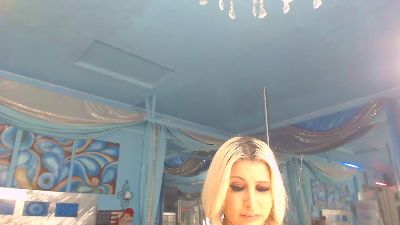 adrianna_fox live cam on Cam4