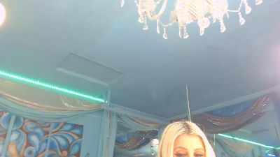 adrianna_fox live cam on Cam4