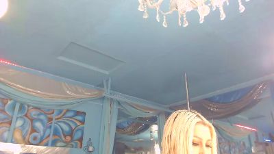 adrianna_fox live cam on Cam4