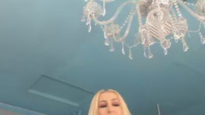 adrianna_fox live cam on Cam4