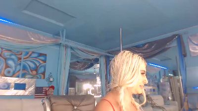 adrianna_fox live cam on Cam4