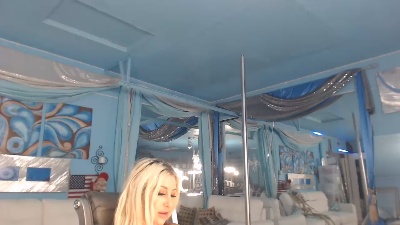adrianna_fox live cam on Cam4