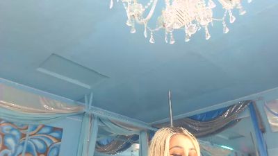 adrianna_fox live cam on Cam4