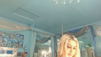 adrianna_fox live cam on Cam4