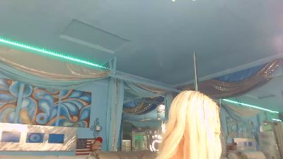 adrianna_fox live cam on Cam4