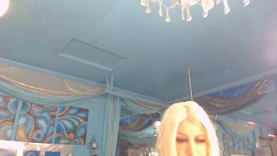 adrianna_fox live cam on Cam4