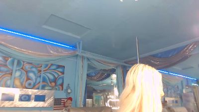 adrianna_fox live cam on Cam4