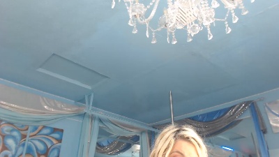 adrianna_fox live cam on Cam4