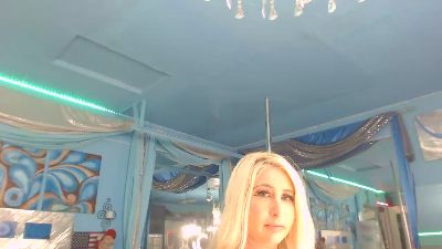 adrianna_fox live cam on Cam4
