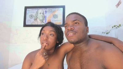 adry_moon live cam on Cam4