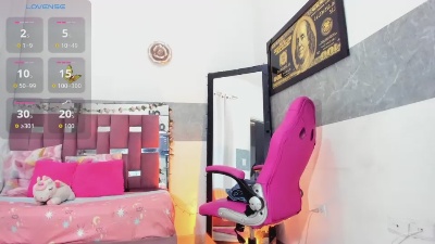 adry_moon live cam on Cam4