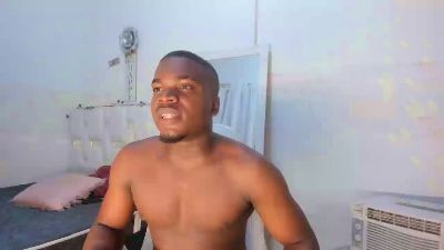 adry_moon live cam on Cam4