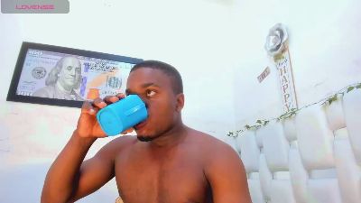 adry_moon live cam on Cam4