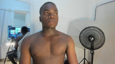 adry_moon live cam on Cam4