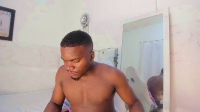 adry_moon live cam on Cam4