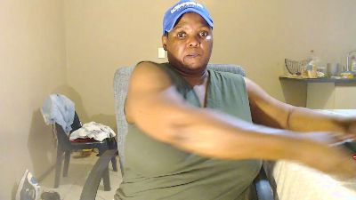 africantits40 live cam on Cam4