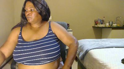 africantits40 live cam on Cam4