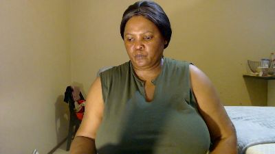 africantits40 live cam on Cam4