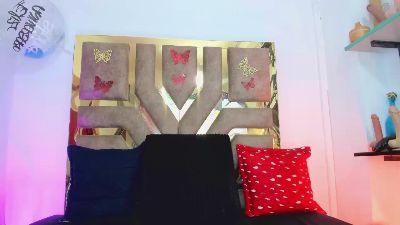 agatha_ross26 live cam on Cam4