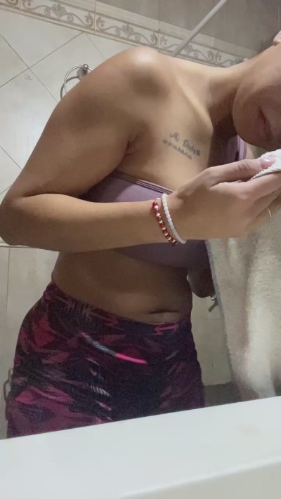 aguztima live cam on Cam4