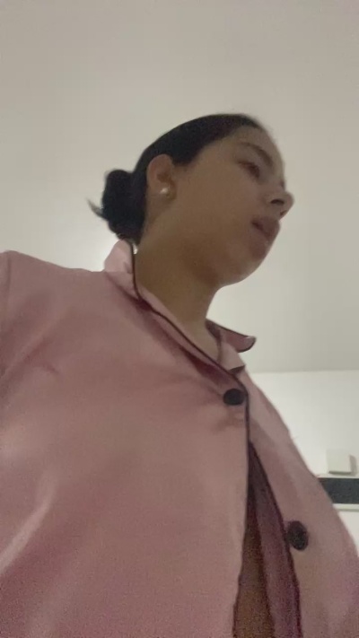 aguztima live cam on Cam4