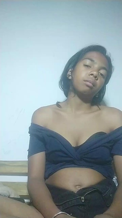 aida_smily7 live cam on Cam4