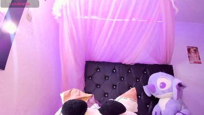 ailen_aria live cam on Cam4