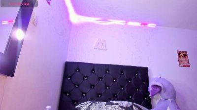 ailen_aria live cam on Cam4