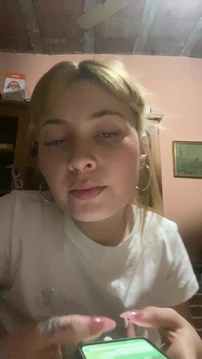 ailenfer live cam on Cam4