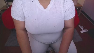 ailyn_rouss live cam on Cam4